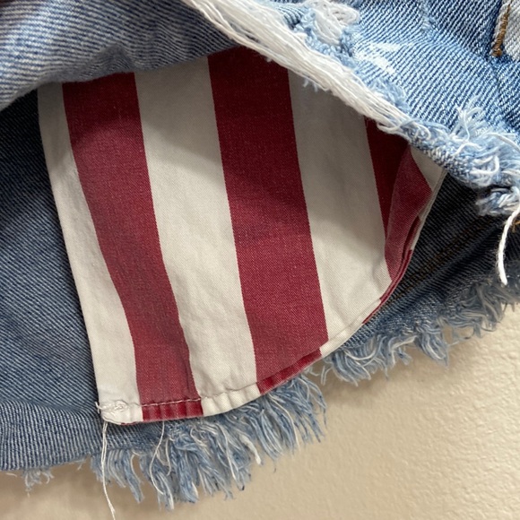 Women’s Mossimo Supply Co. Patriotic High Rise Distressed Jean Shorts. Sz 4/27 - Picture 4 of 11